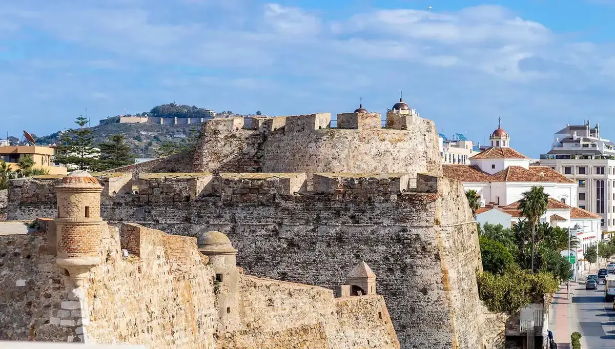 Ceuta – fergehavn og reisemålsguide