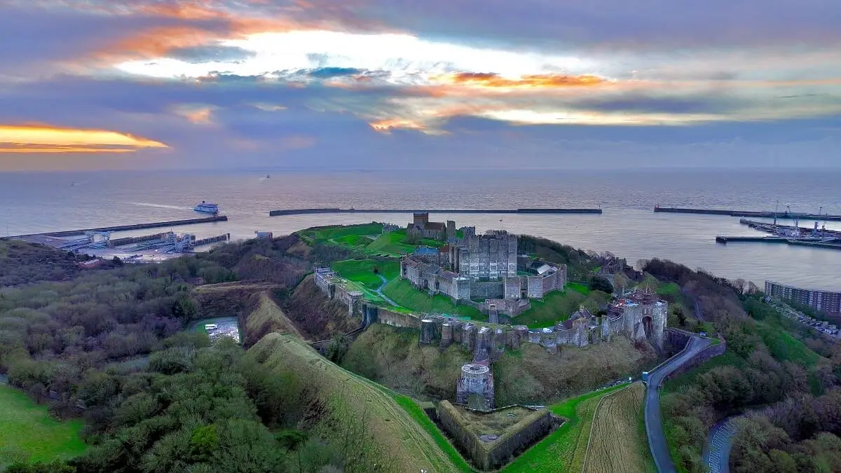 Dover – fergehavn og reisemålsguide
