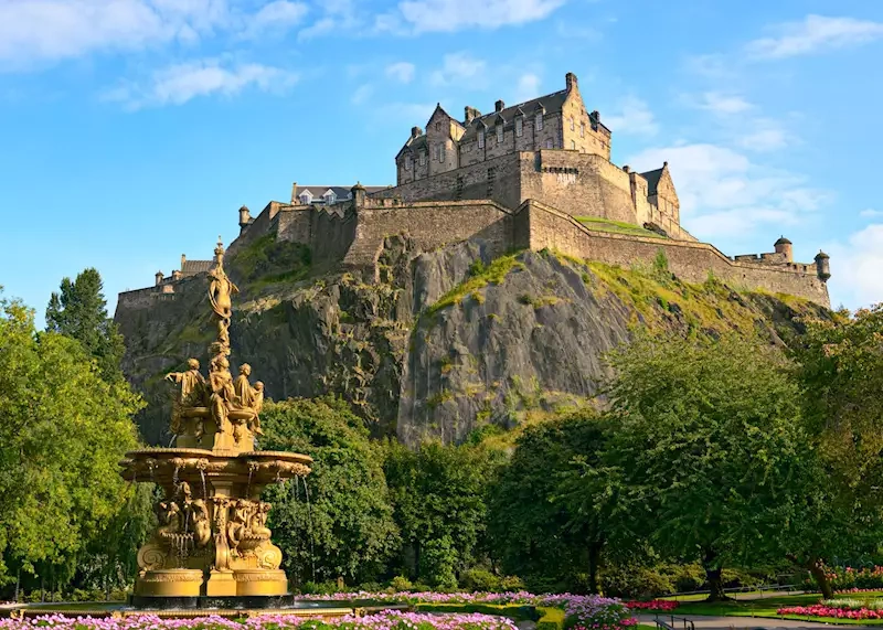 Edinburgh – fergehavn og reisemålsguide