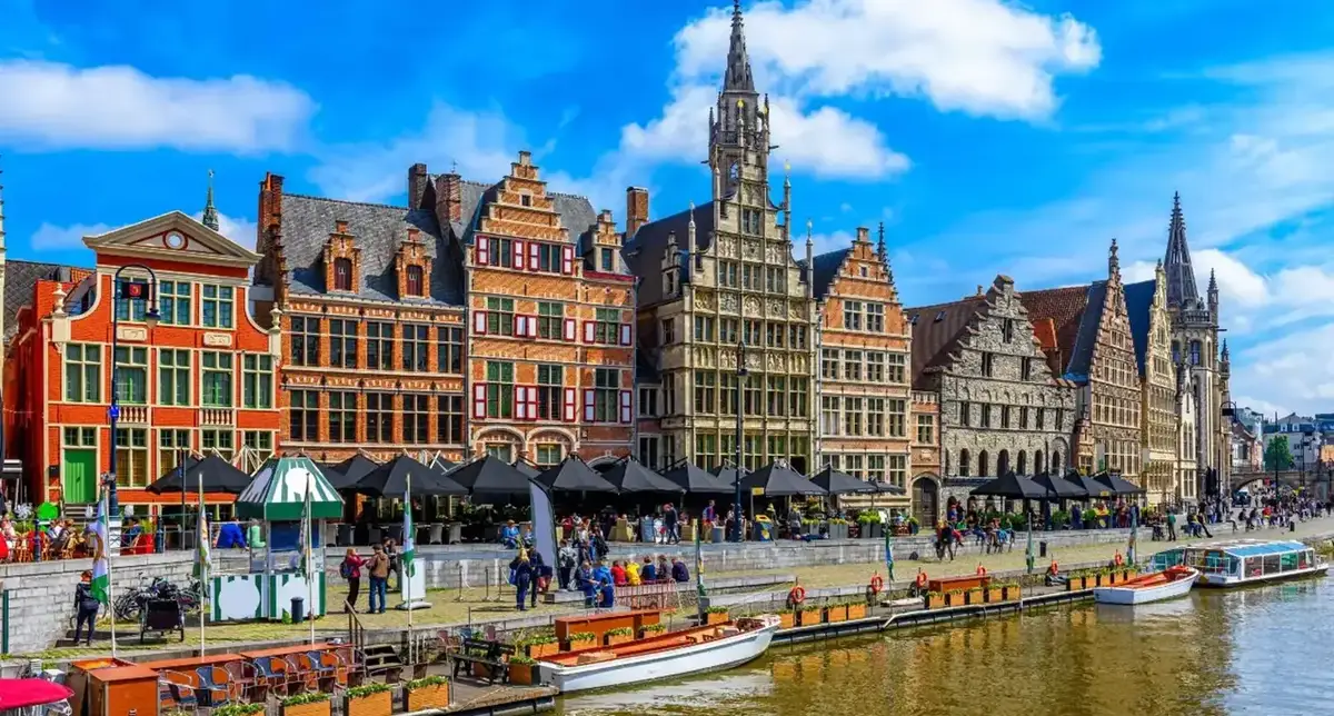 Gent – fergehavn og reisemålsguide
