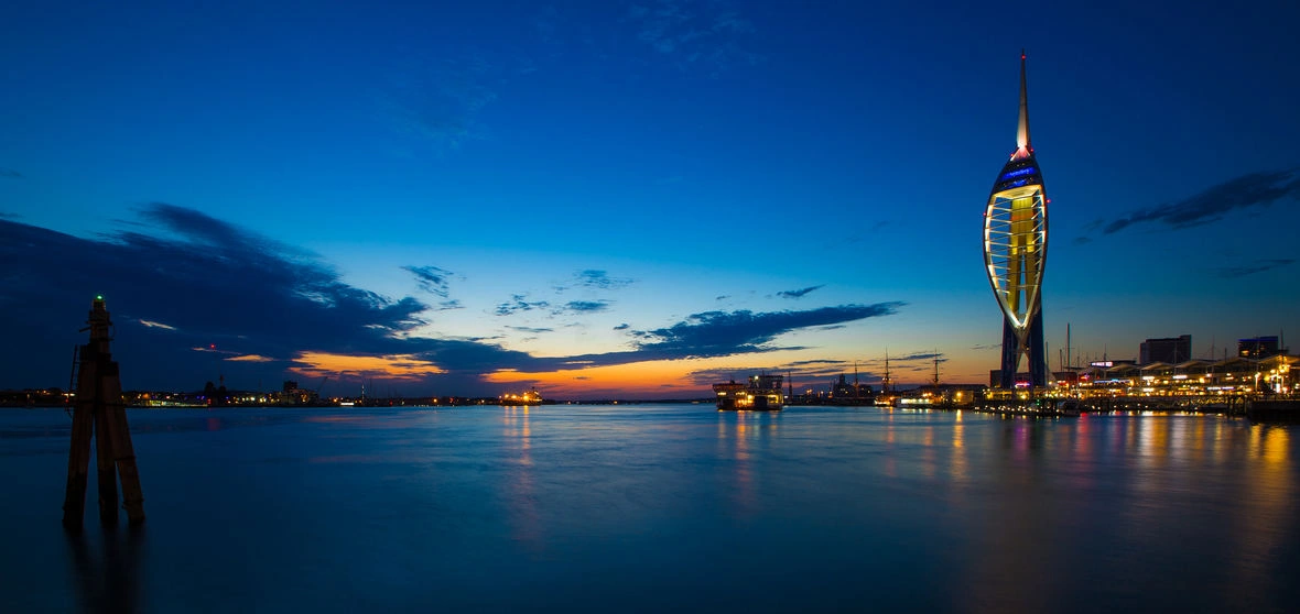 Portsmouth – fergehavn og reisemålsguide