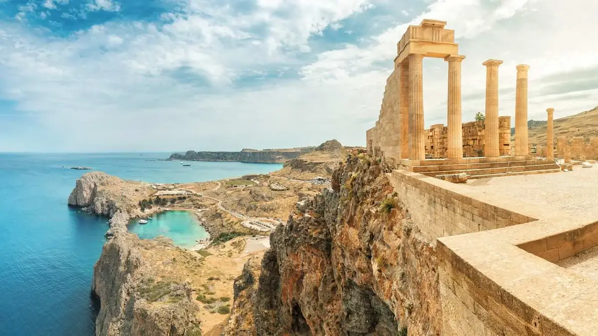Rhodos – fergehavn og reisemålsguide