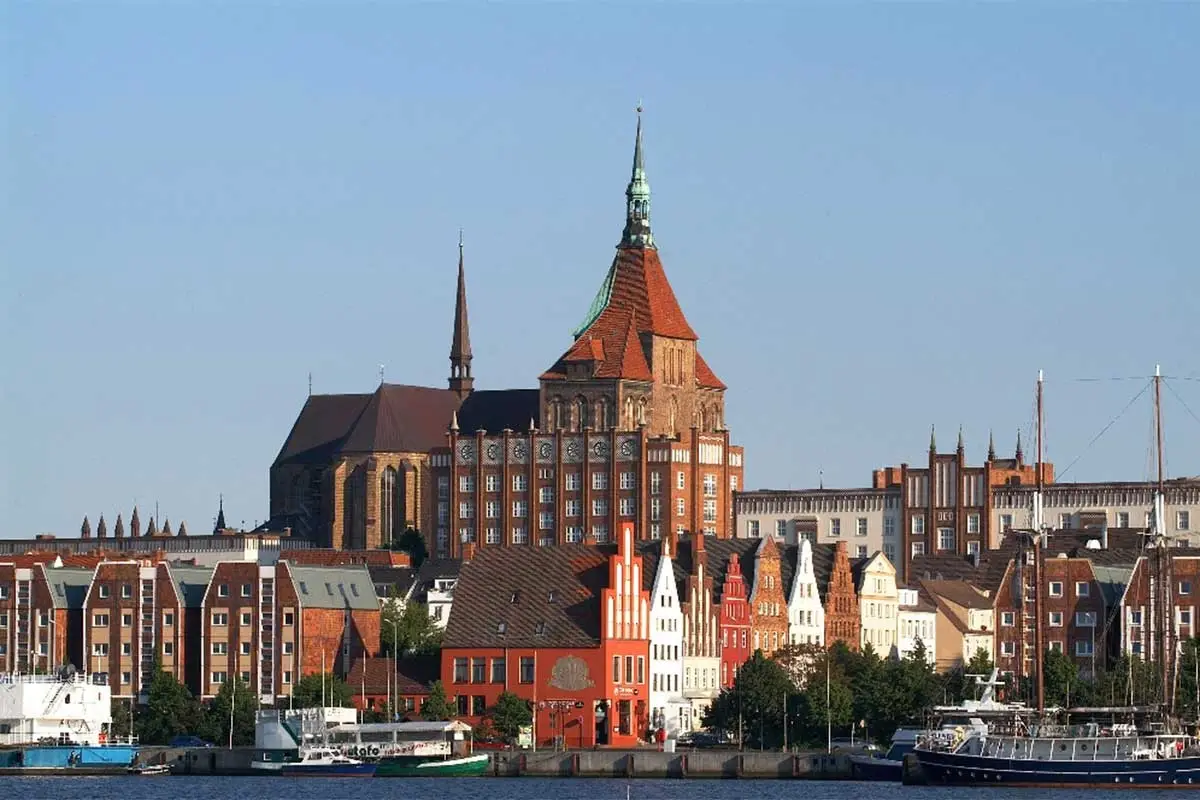 Rostock – fergehavn og reisemålsguide