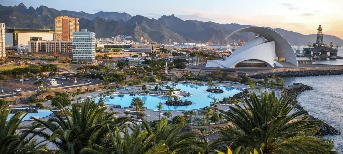 Santa Cruz de Tenerife – fergehavn og reisemålsguide