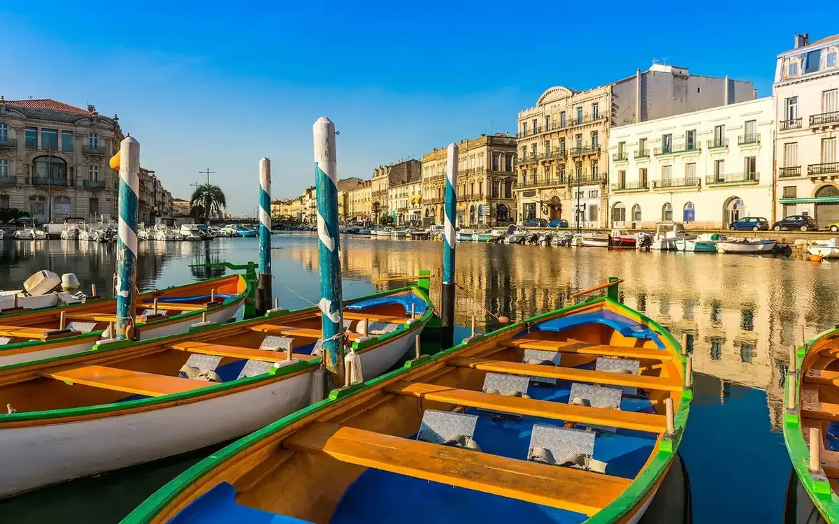 Sète – fergehavn og reisemålsguide