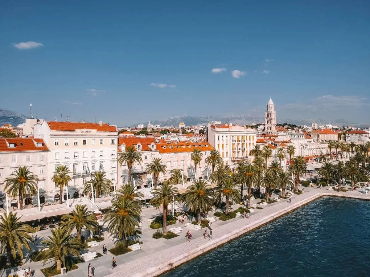 Split – fergehavn og reisemålsguide