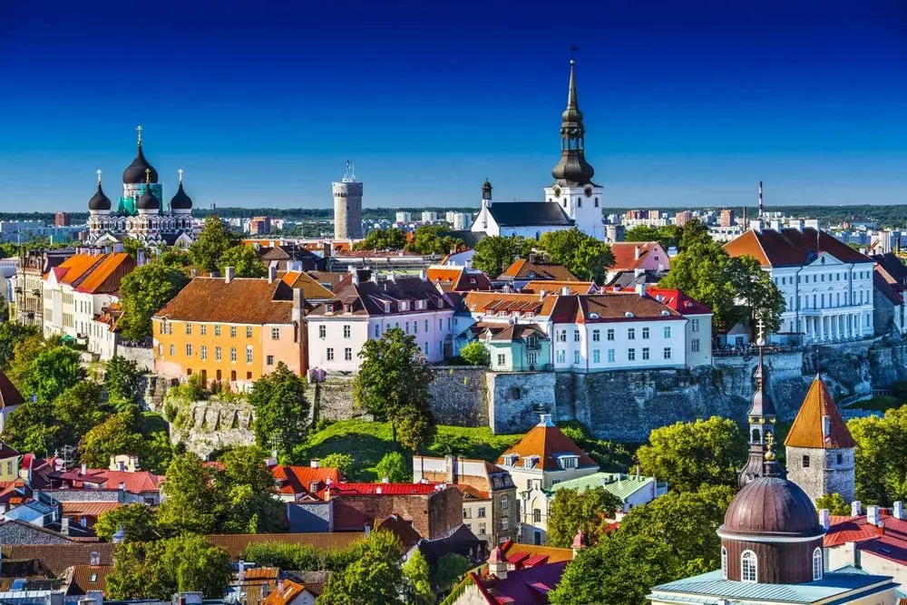 Tallinn – fergehavn og reisemålsguide
