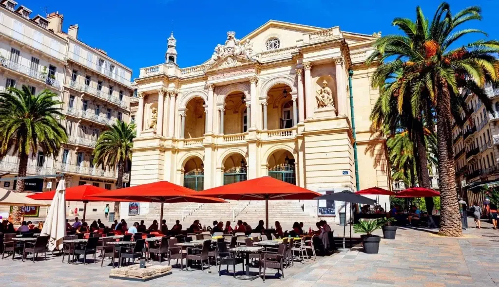 Toulon – fergehavn og reisemålsguide
