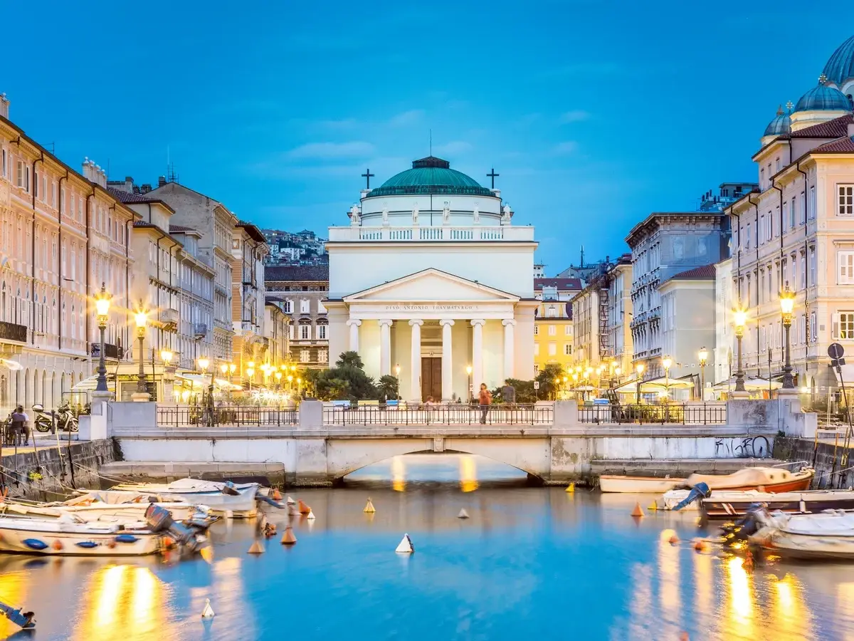 Trieste – fergehavn og reisemålsguide