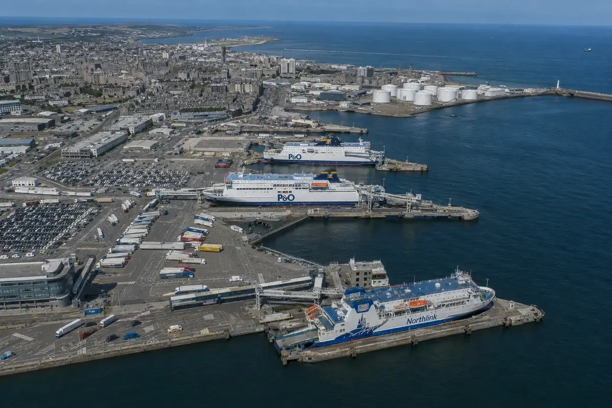 Aberdeen – fergehavn og reisemålsguide