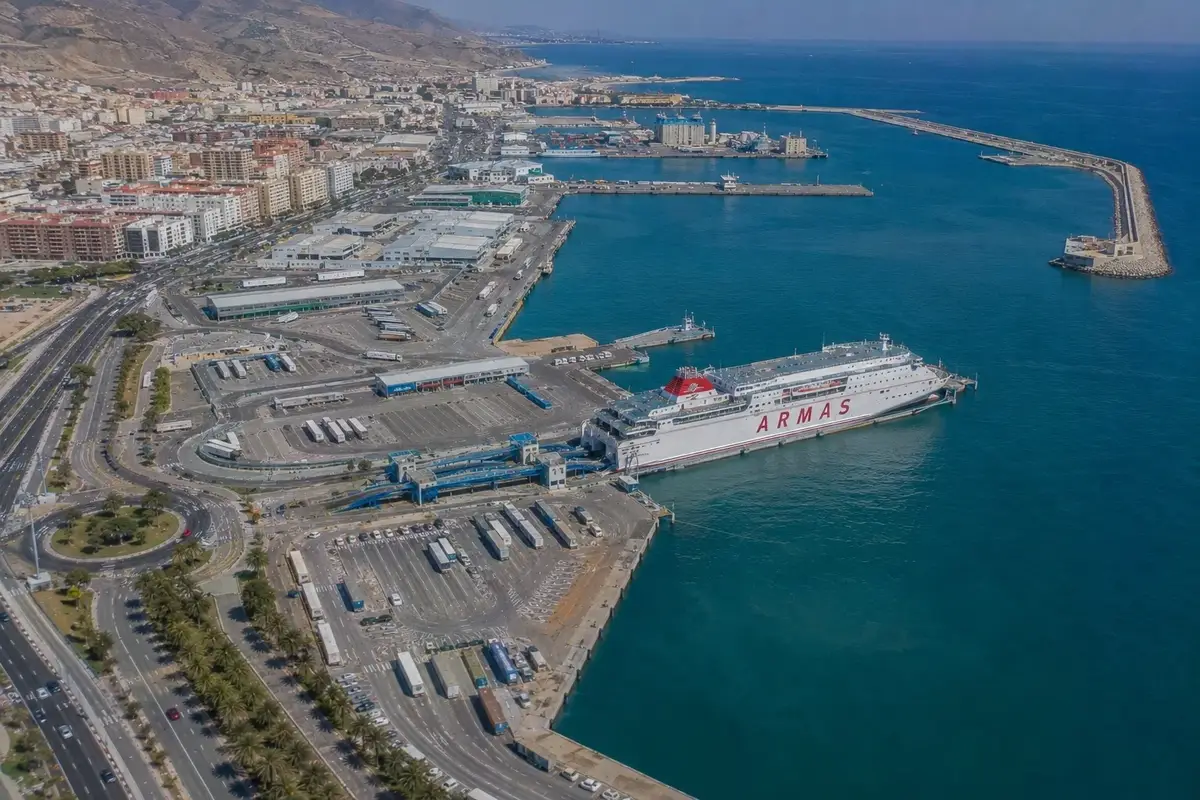 Almería – fergehavn og reisemålsguide
