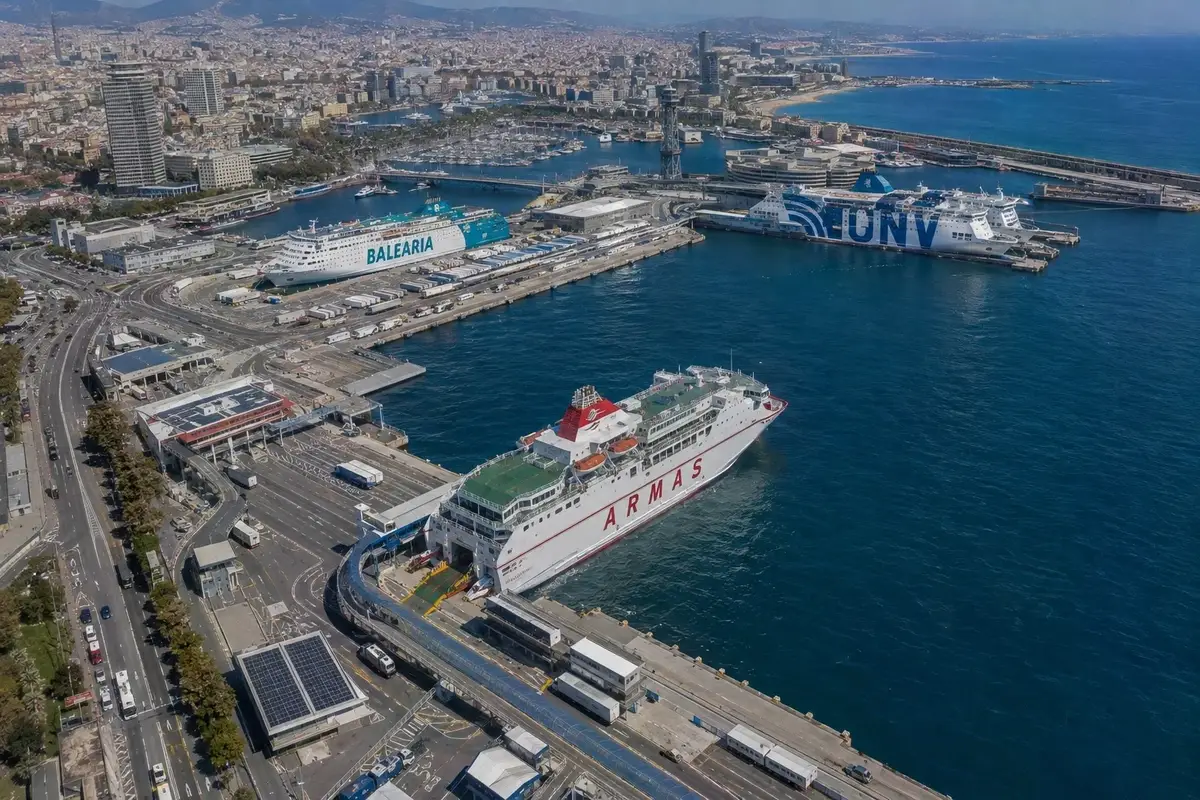 Fergereise og havneinformasjon for Barcelona–Mahón