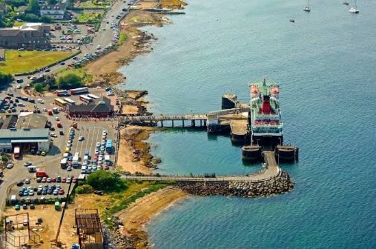Fergereise og havneinformasjon for Troon–Brodick