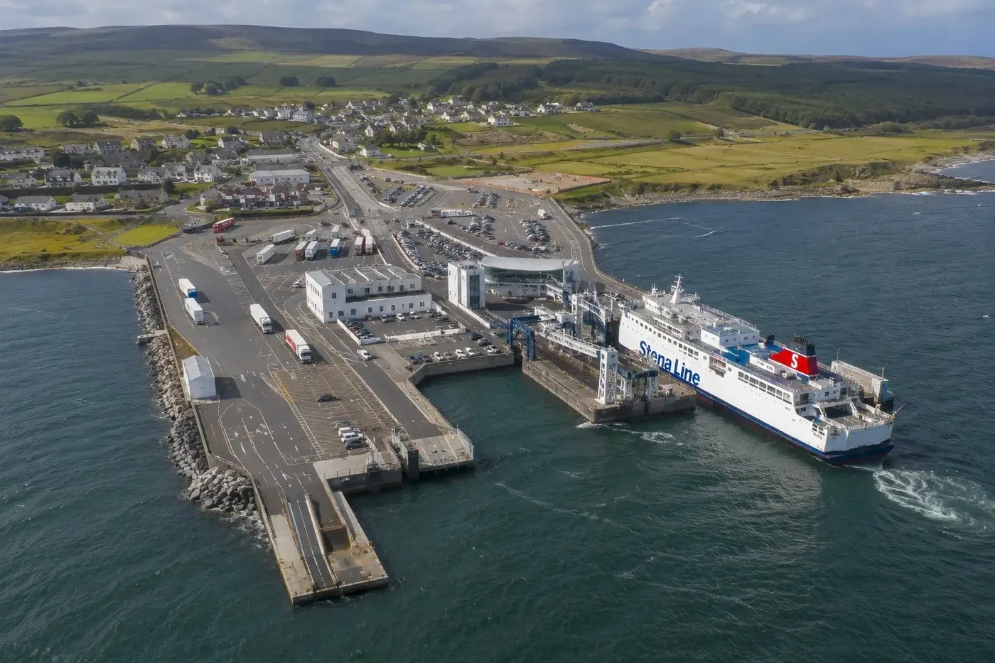 Cairnryan – fergehavn og reisemålsguide