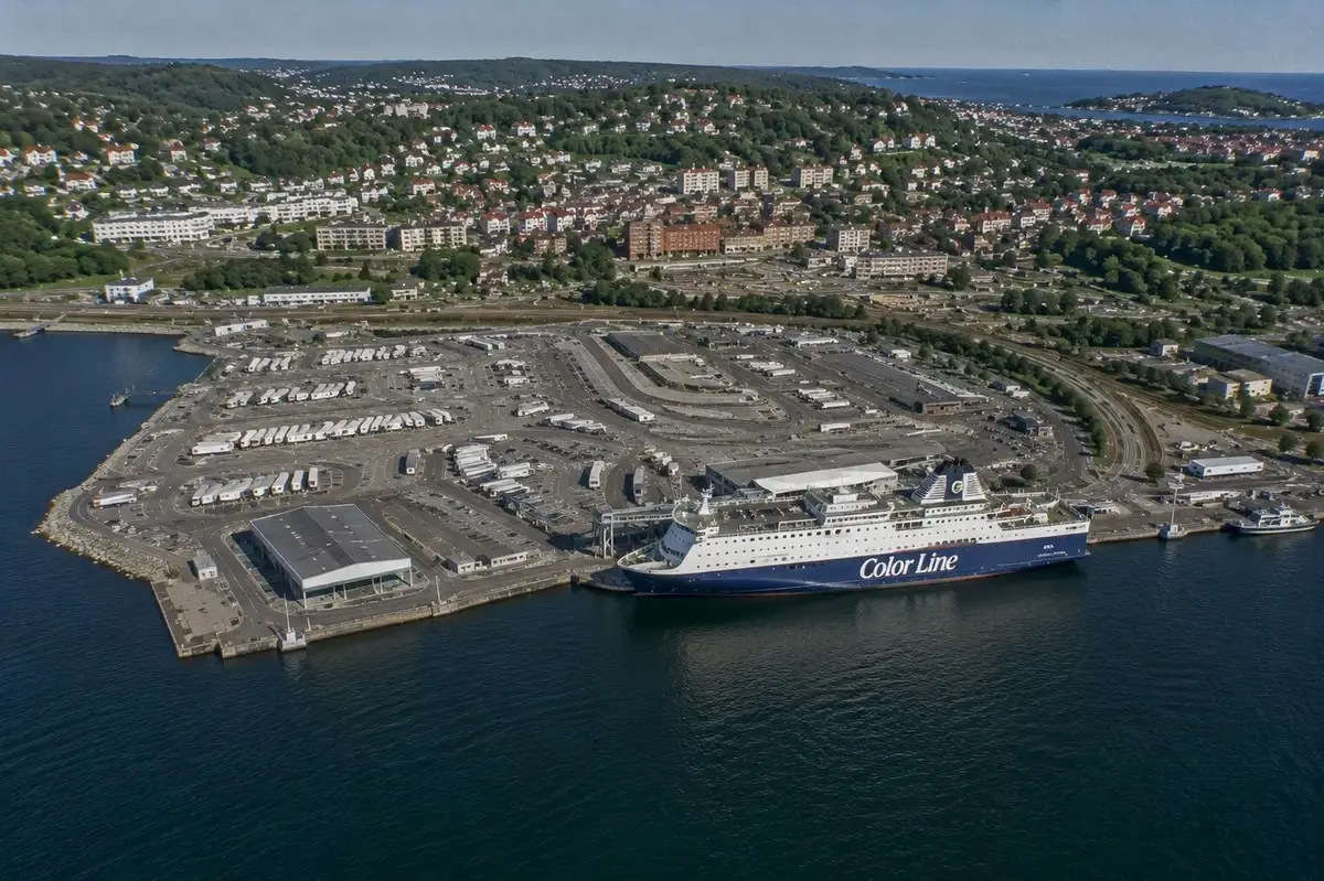 Larvik – fergehavn og reisemålsguide