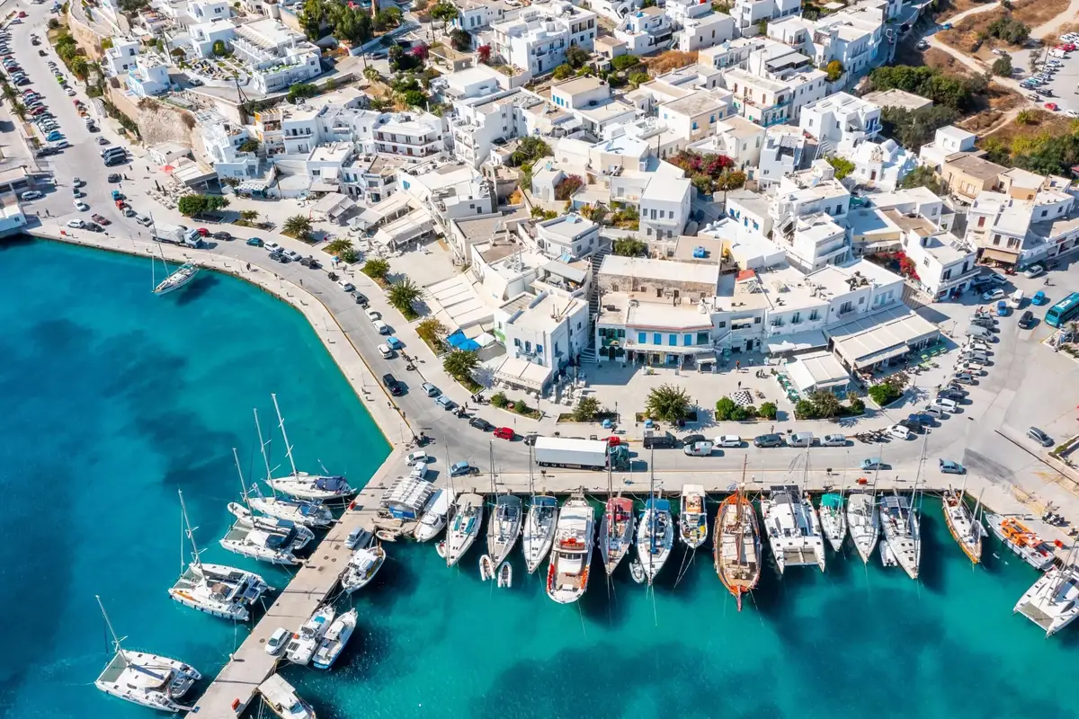Fergereise og havneinformasjon for Milos–Heraklion