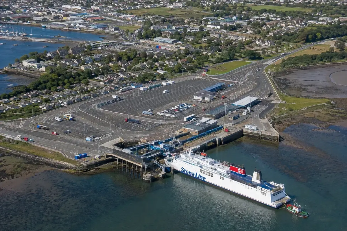 Fergereise og havneinformasjon for Pembroke–Rosslare