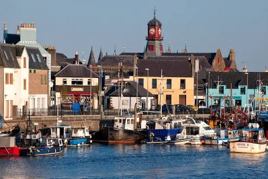 Fergereise og havneinformasjon for Ullapool–Stornoway