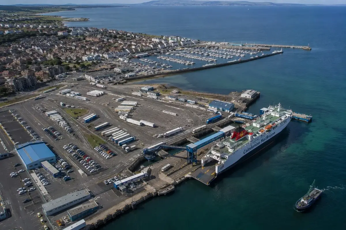 Fergereise og havneinformasjon for Troon–Brodick