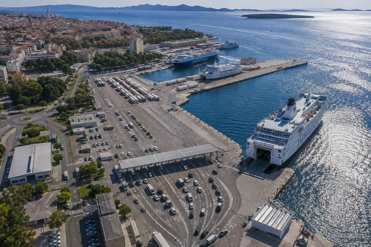 Fergereise og havneinformasjon for Ancona–Zadar