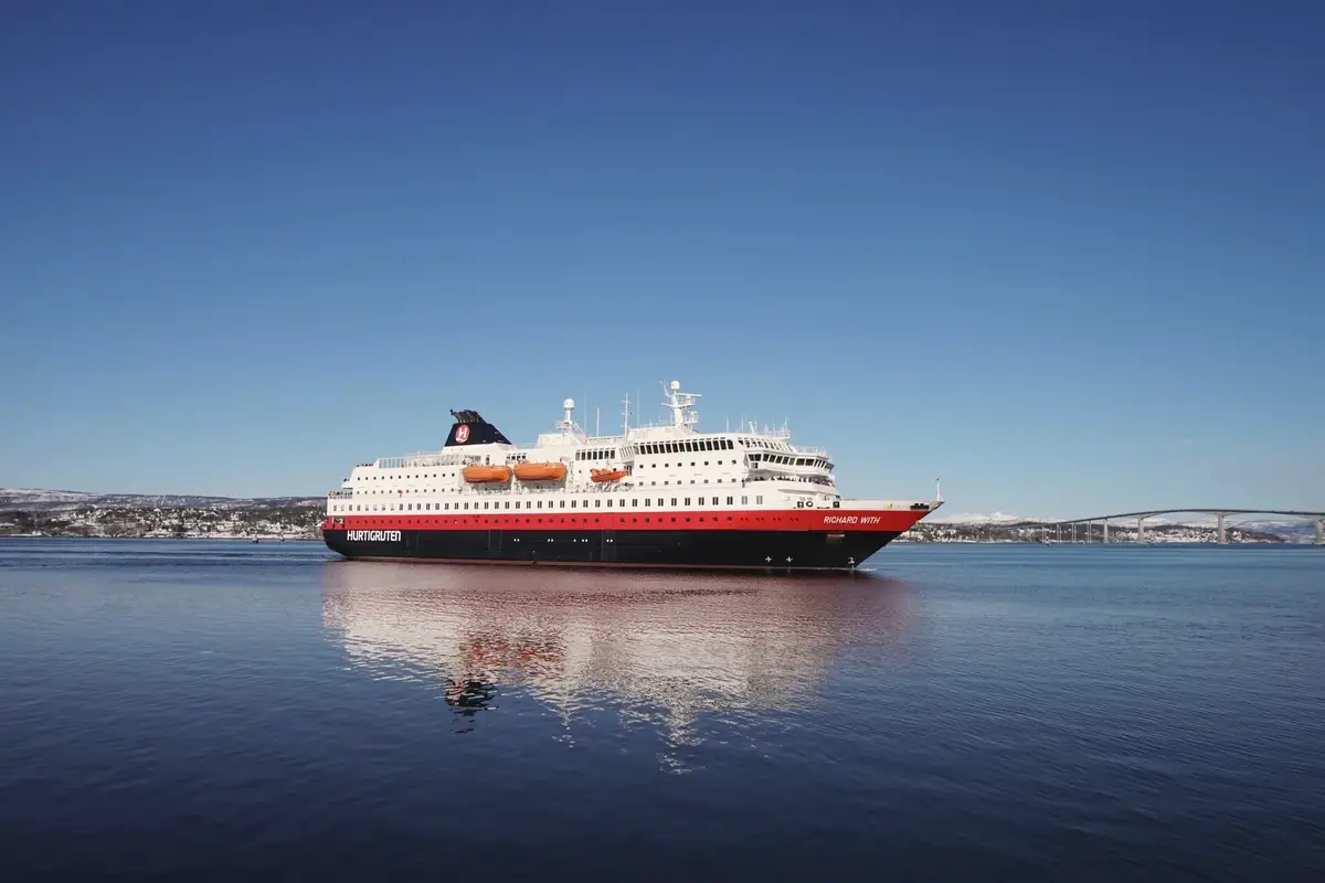 Hurtigruten – ferge